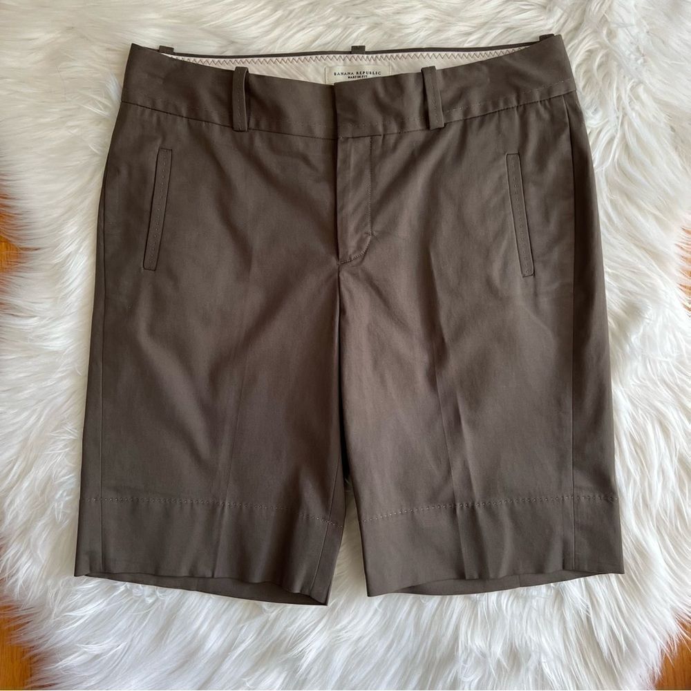Women’s Banana Republic Martin Fit Shorts Size 8